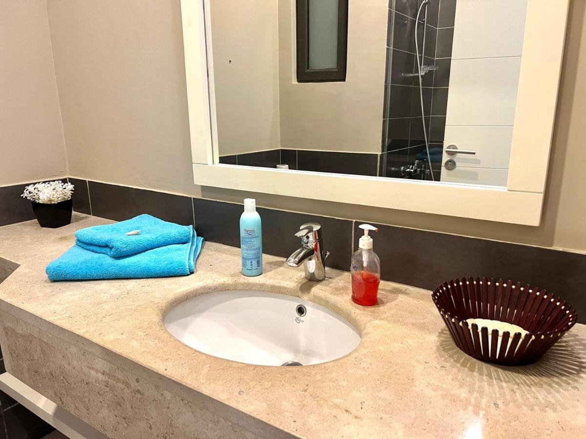 Luxury 3br Townhouse, Tawila, El Gouna, Lagoon & Pool Access Vilă