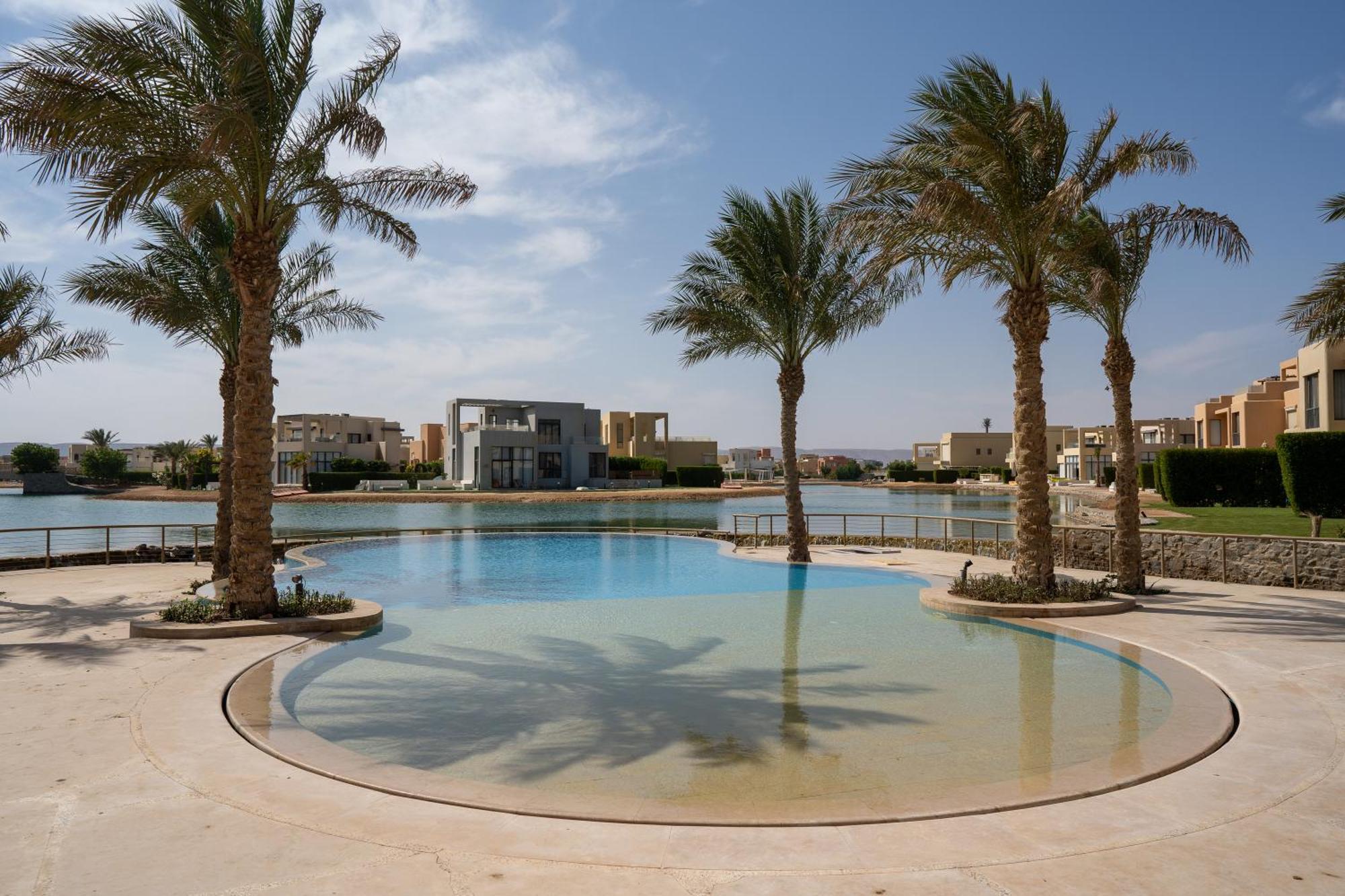 Luxury 3br Townhouse, Tawila, El Gouna, Lagoon & Pool Access Vilă